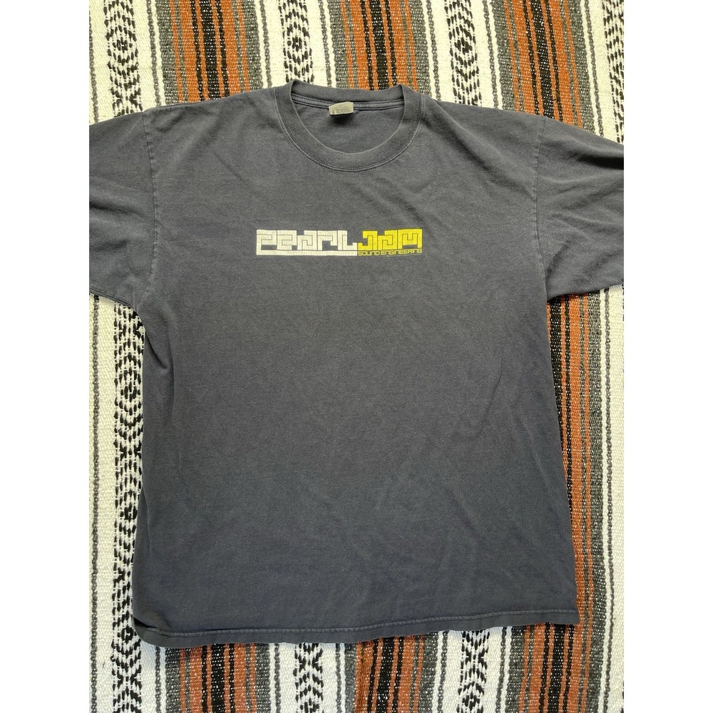 RARE VTG 2001 Pearl Jam Sound Engineering Shirt Size XL Anvil Eddie Vedder